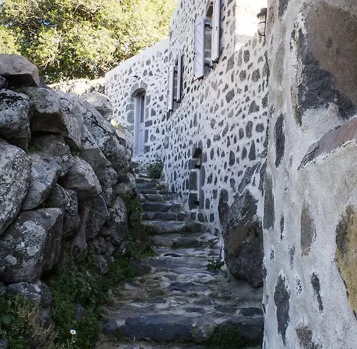 Kafka Stone House Tatil Evi Emporeiós