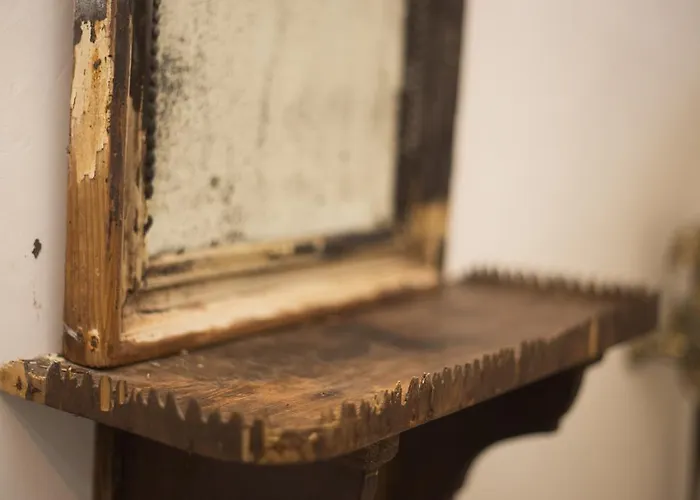 Kafka Stone House * Emporeiós